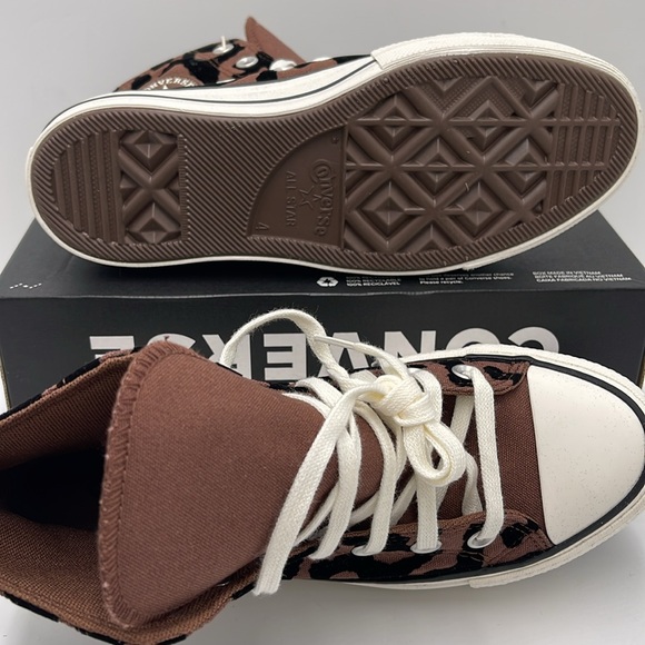 Converse WMNS CTAS LIFT HI BEAR NAP/BLACK/EGRET A12351C Platforms Sneakers - Picture 3 of 16